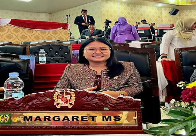 Margaret MS Sampaikan Salam Natal, DPRD dan HKI Tempatnya Melayani Masyarakat