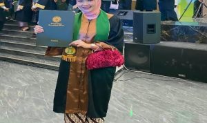 Putri Ceo Sumut24 Group Gandhis Dwi Febrian Wisuda Pertanian USU T.A 2024/2025, Gandhis: Terimakasih Ya Mama