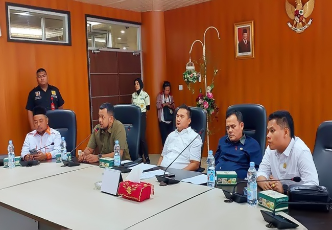 Bukan Warga Setempat, Komisi I DPRD Medan Minta Evaluasi SK Kepling 2 Pusat Pasar