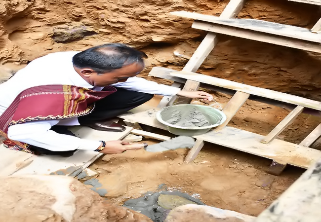 Wabup Samosir Hadiri Peletakan Batu Pembangunan Salib "Silang Hangoluan" Limbong Mulana