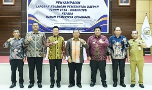 Bupati Samosir Sampaikan LKPD 2024 ke BPK Sumut