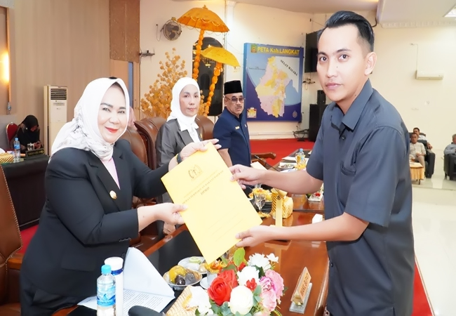 Rapat Paripurna DPRD Langkat Bahas Hasil Reses Masa Sidang II Tahun 2025