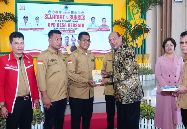 Bupati Langkat Kukuhkan DPD Desa Bersatu 2025–2030: “Desa Adalah Pondasi Pembangunan Daerah”