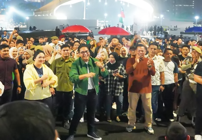 Car Free Night Perdana di Medan Disambut Meriah Warga